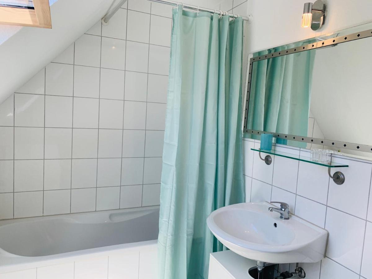 Ferienwohnung Liesel - Kuche, Bad, Wlan, 3 Schlafzimmer, Parkplatz Malterdingen Eksteriør bilde